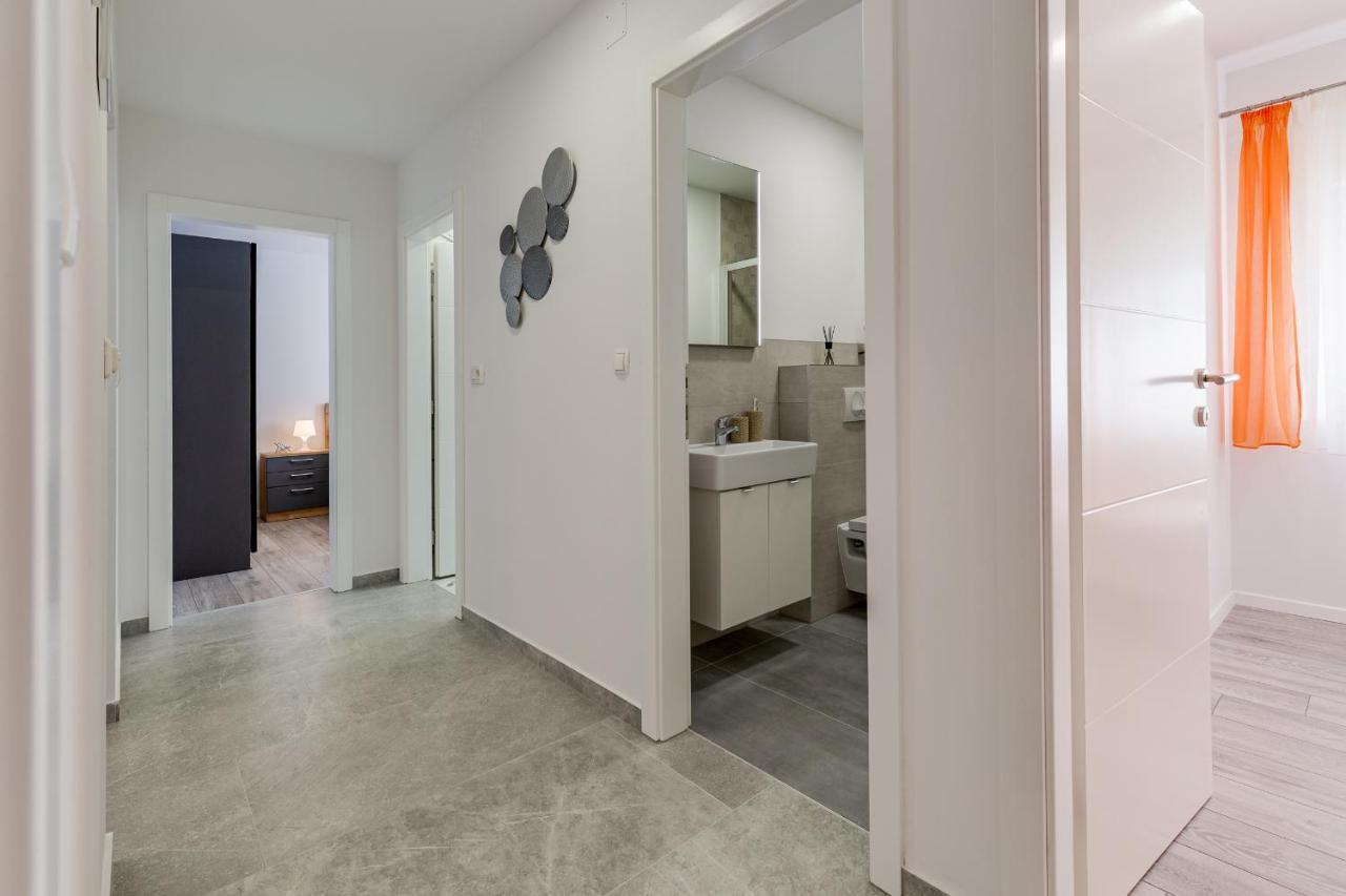 Apartman Angel Apartment Zadar Bagian luar foto