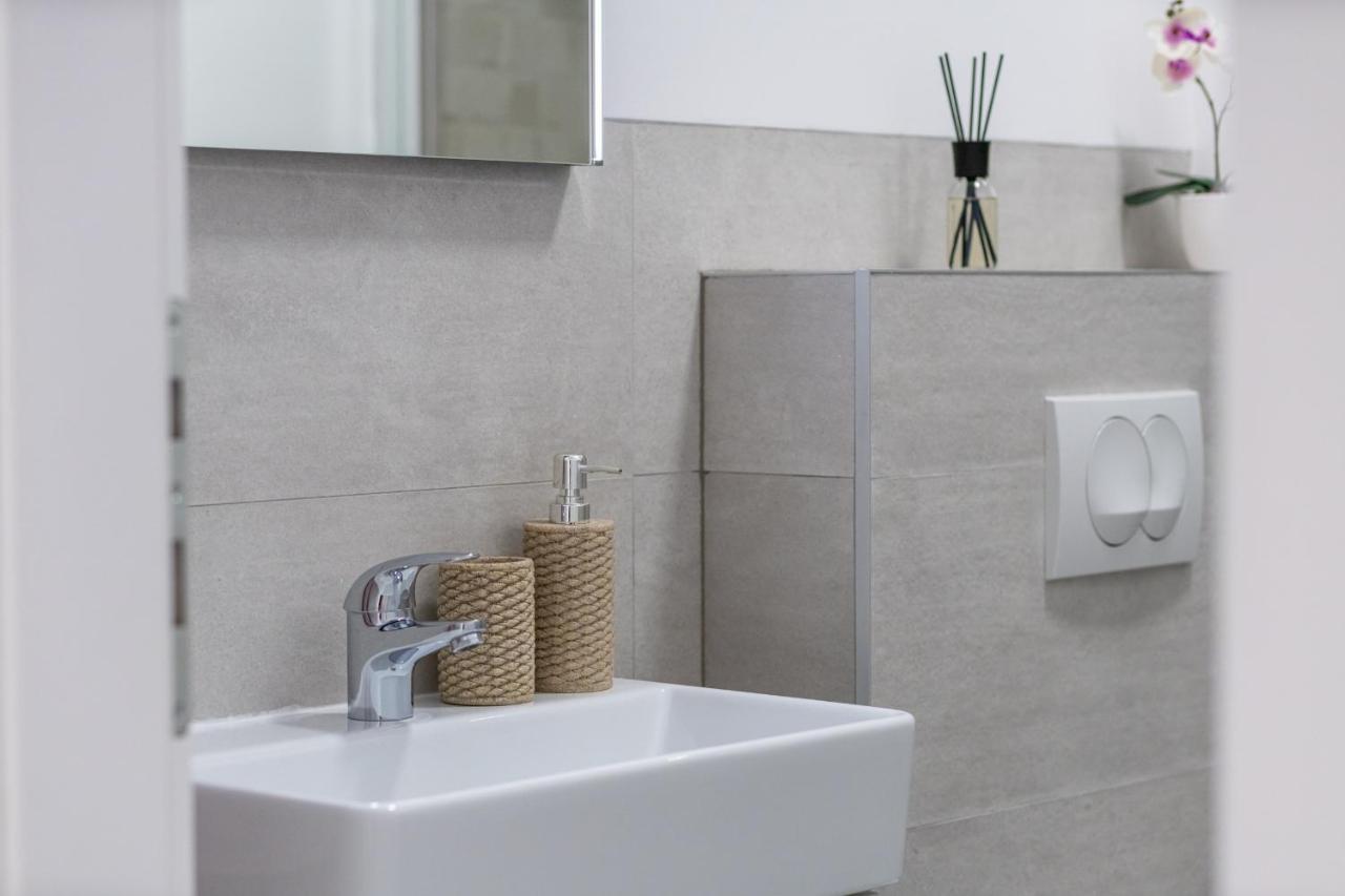 Apartman Angel Apartment Zadar Bagian luar foto