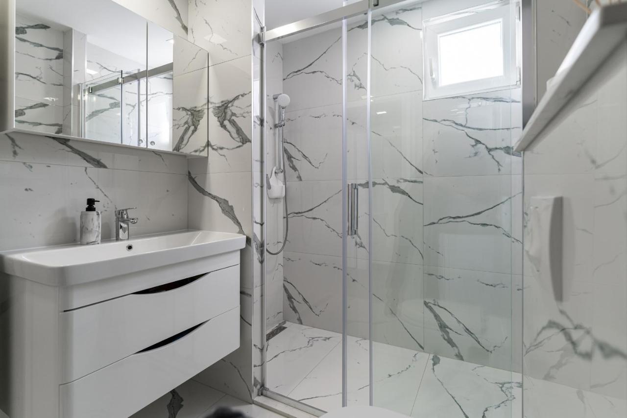 Apartman Angel Apartment Zadar Bagian luar foto