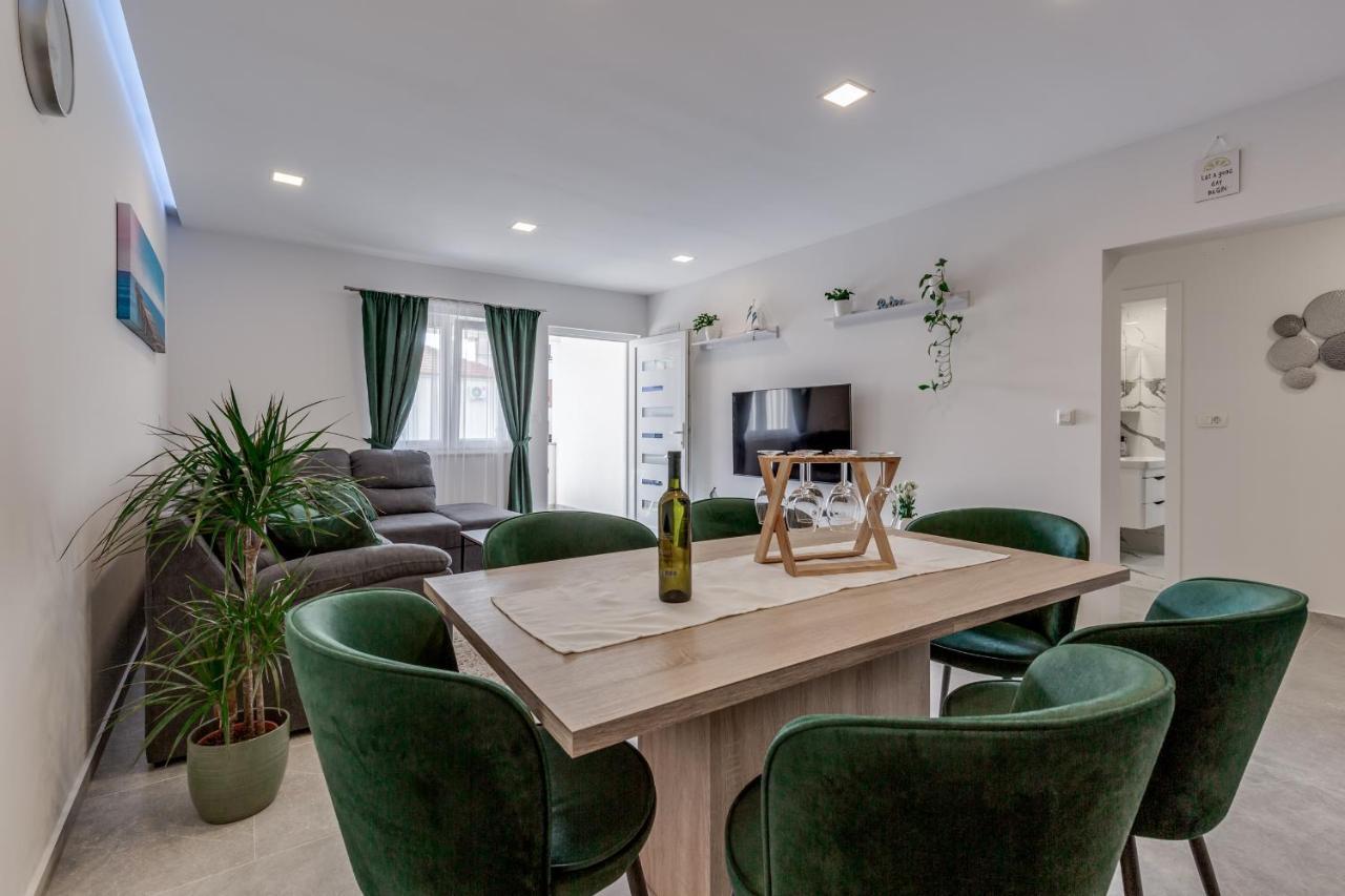 Apartman Angel Apartment Zadar Bagian luar foto