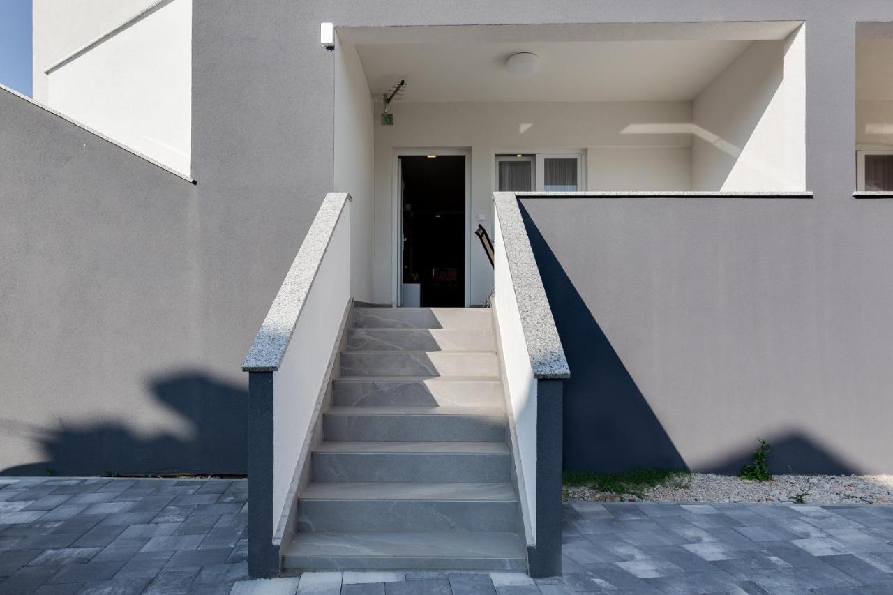 Apartman Angel Apartment Zadar Bagian luar foto